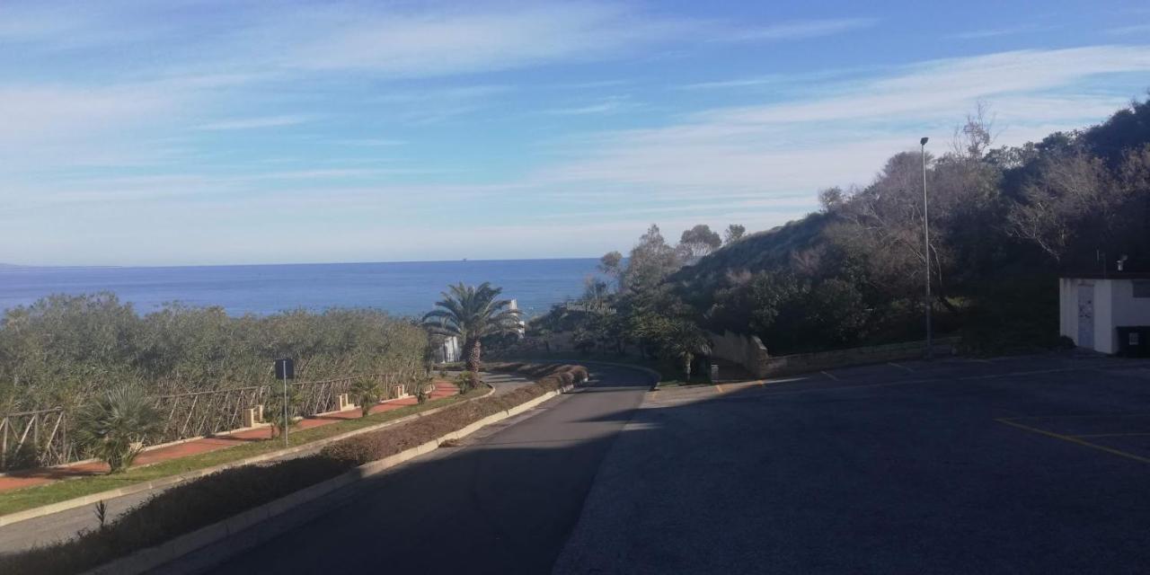 Residenza Anna Maria Apartment Crotone Exterior photo